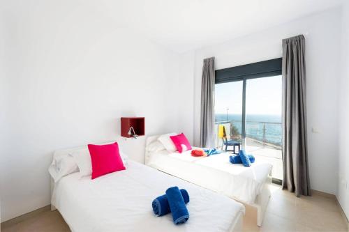 Villa Ladera Vista by Villa Plus