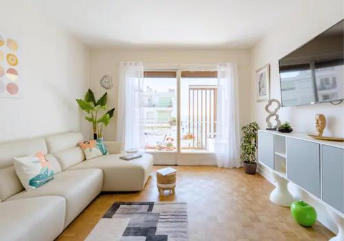 2Bed 2Bath Sea View Promenade Bright & Spacious! BRAVOSTAYSRIVIERA