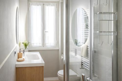 Sunny Monteverde Apartment - Near Trastevere by RHR