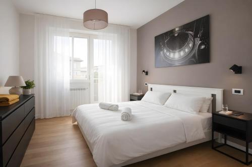Sunny Monteverde Apartment - Near Trastevere by RHR