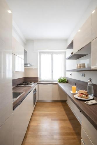 Sunny Monteverde Apartment - Near Trastevere by RHR