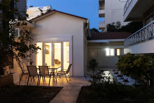 South Glyfada Downtown49 Apartment