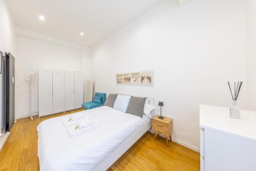 City Stay Bright and elegant apartment with WiFi