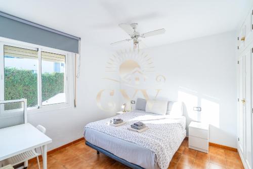 CYV - Simple living near beach with pool.