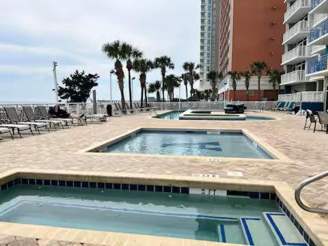 Oceanfront 2BR King Suite Atlantica Resort photo 23
