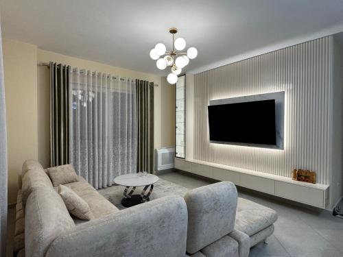 Fotografija v galeriji nastanitve Mason Apartment v mestu Kamëz