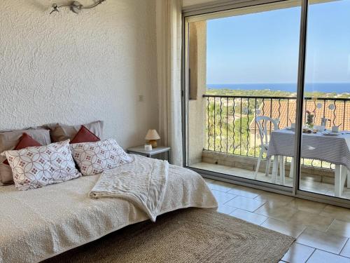 Llit o llits en una habitació de Studio proche Calvi