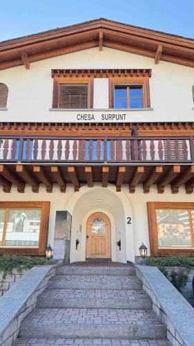Chesa Altrova Alpine Apartment