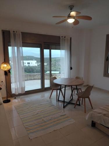 Holiday House Melissa