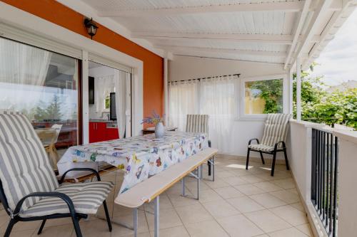 VILLA NIKO with private swimming pool