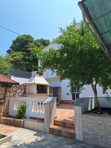 VILLA NIKO with private swimming pool