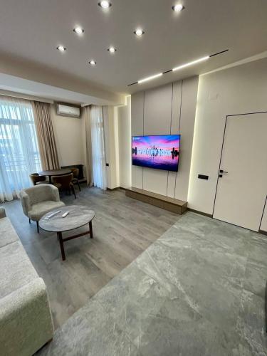Luxury Suites in Center New Residence