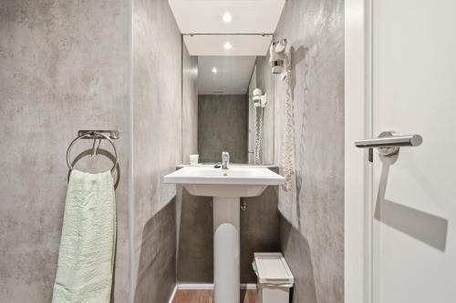 Apartamento reformado cerca del Retiro
