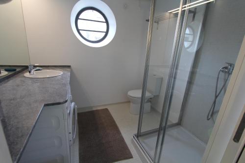 Koupelna v ubytování OPO.APT - Art Deco Apartments in Oporto's Center