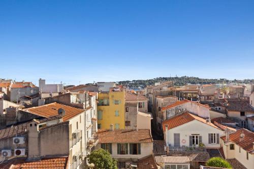 The Picasso - City centre - Duplex - Rooftop - AC - Stairs photo 36