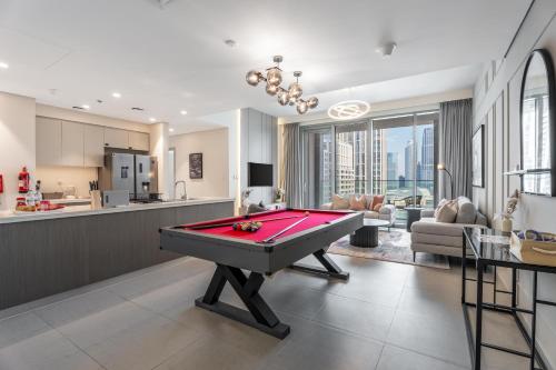 the London Condo - Executive 4BR Pad - Burj Khalifa & Fountain View