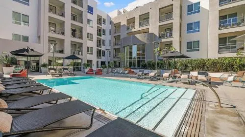 West Hollywood Chic Apartment photo 1