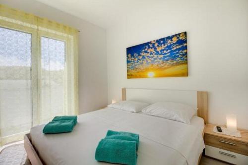 Apartments with parking space Losinj - 25007