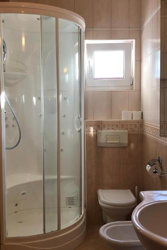 Apartments by the sea Okrug Gornji, Ciovo - 25222
