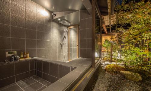 Guesthouse-Hana・Lucky Villa