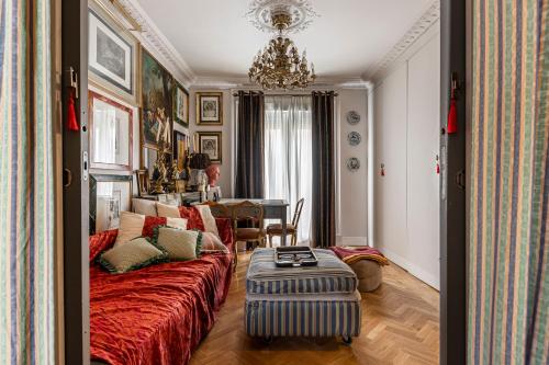J The Rose Habitación room to rent