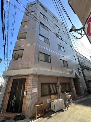 LUMI HOUSE 501,8 minutes to Namba 4 minutes walk to the station self check in
