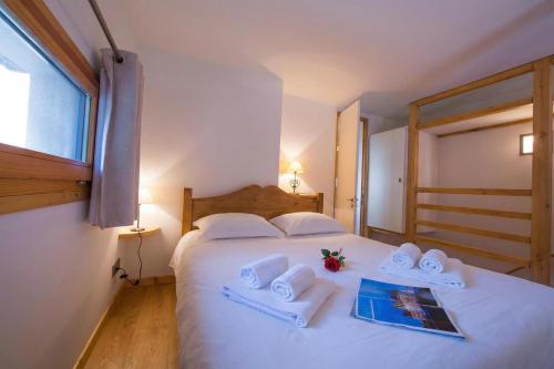 Grand Roc B121 from Slopes 260m, View & Parking - Happy Rentals
