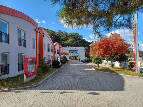 Gallery image of 영광힐링컨벤션 in Yeonggwang