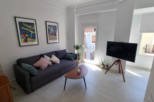 Romantic Apartment in Cabanyal by Virkin Suites