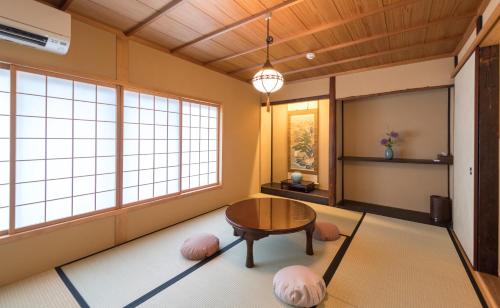 Guesthouse-Hana・Moonrain Villa
