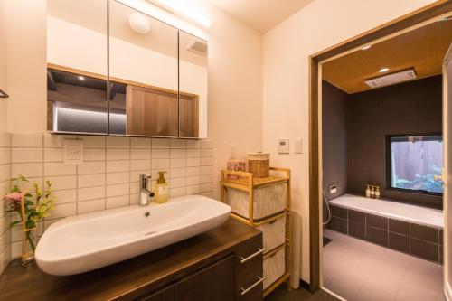 Guesthouse-Hana・Moonrain Villa