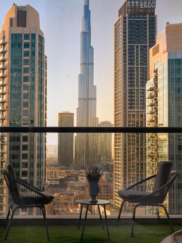 Luxury 1 BR Burj Khalifa Views at the sterling