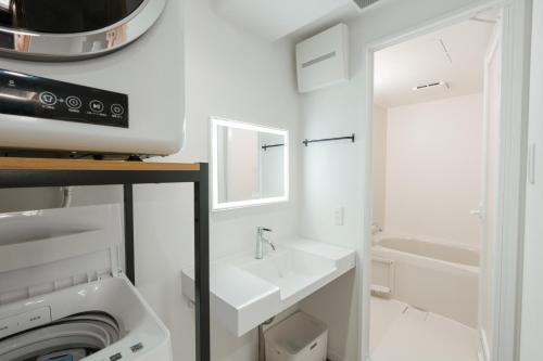 BM41 Elizabeth Garden 3