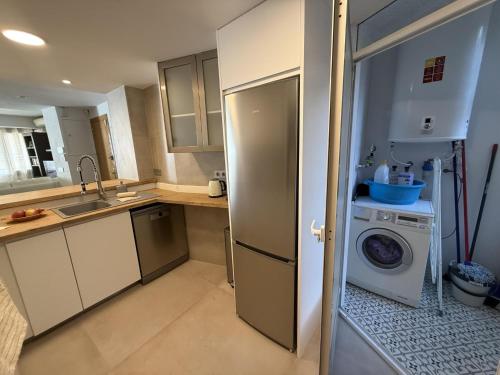 Apartamento 3 habitaciones junto a Playa Postiguet con terraza by Turihome