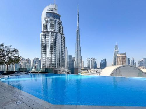 PVH - Boulevard Point - Upscale 2BR - Direct Access to Dubai Mall