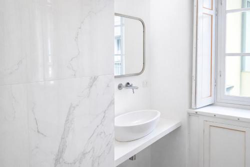 dHomes - Apartments and Rooms