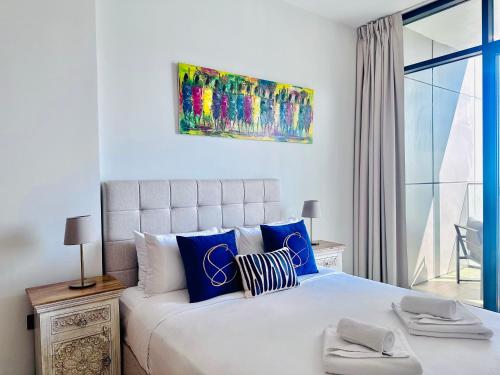 Bright Modern Studio Vista Al Maryah