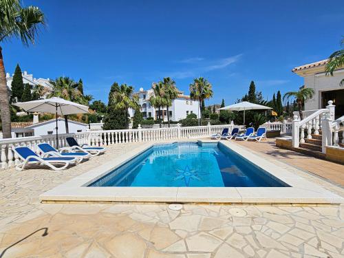 3 Bedroom Villa with Sea Views and Private Pool