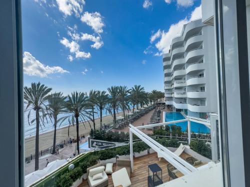 Palm Beach 2F A Stylish Seaside Apartment with parking