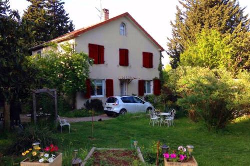 Studio cosy climatisé avec piscine et jardin cadre paisible