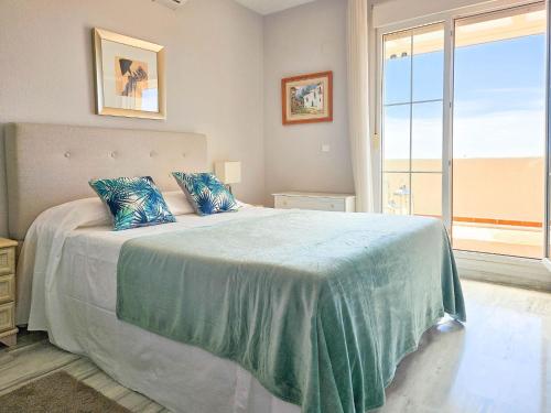 2 bed Penthouse apartment Las Mimosas Cabopino