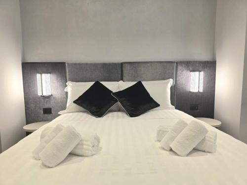 Victoria Suites