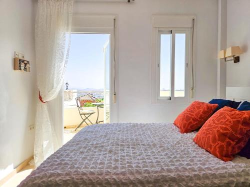 5 bed villa with pool in Cerros de Aguila
