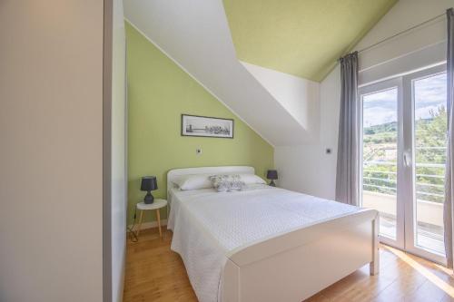 Apartment Louis