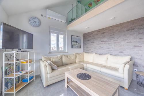 Apartment Louis