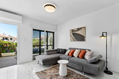 Violetta Gardens 3bdr Modern House by VICHY Holidays