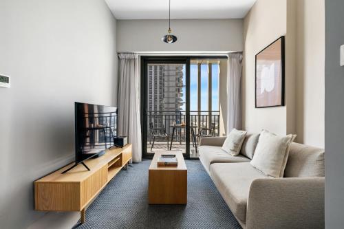 Canal View 1BR Walk to Business Bay Metro