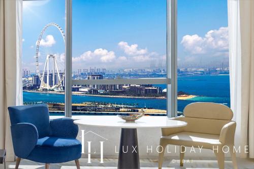LUX Iconic Views at The Palm Tower Studio 5