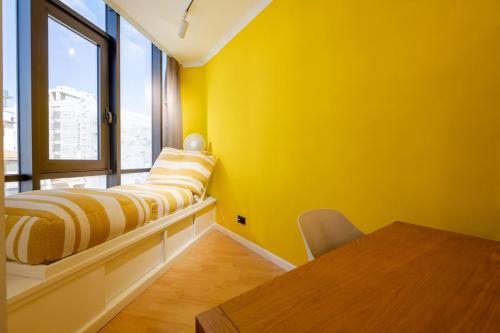 Yellow Sun Studio - Cozy Stay in Central Funchal