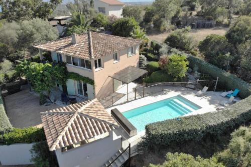 CASA FUNTA - villa T5 - vue mer- piscine